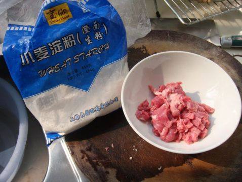 番茄牛肉鱼儿面步骤3