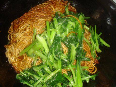 青菜肉丝炒面步骤6