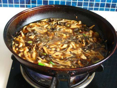 京味儿打卤面步骤11