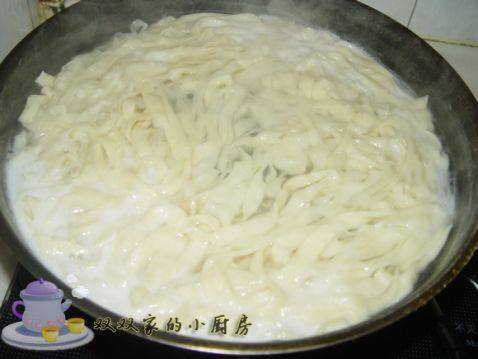 蒜苗猪肉凉面步骤6