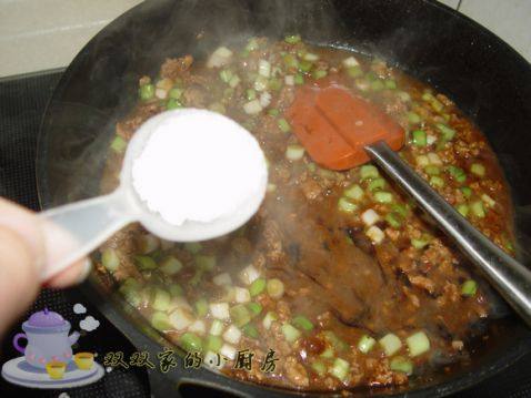 蒜苗猪肉凉面步骤11