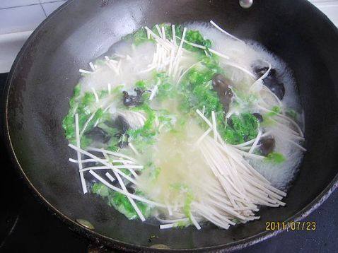 生菜炝锅面步骤7