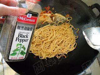 野生鲜鲫鱼焖面步骤11
