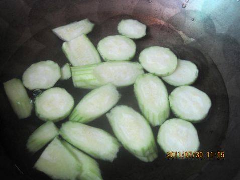 牛肉冷面步骤2
