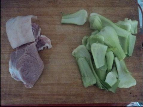 家常肉丸碱面步骤1