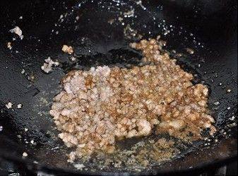 堪比饭店口味的肉泥炒步骤8