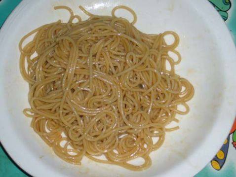 太阳蛋黄瓜酱油面步骤3