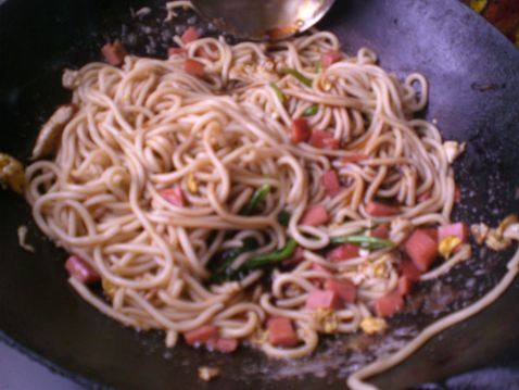 青菜炒面步骤5
