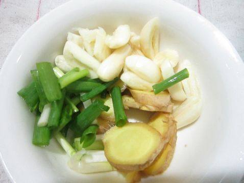 豆豉鱼面步骤1