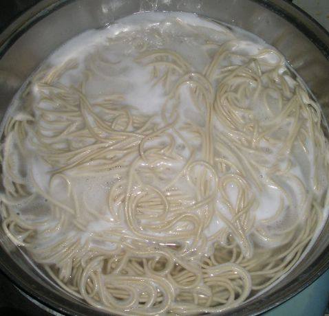 土豆排骨面步骤3