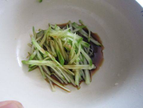 葱香拌面步骤5