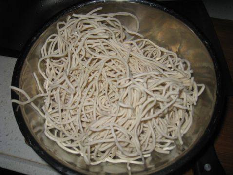 夏天至爱的凉拌拉面步骤1