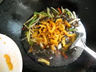 手擀玉米面步骤12
