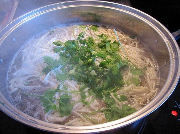 健康早餐金针菇荞麦面步骤4
