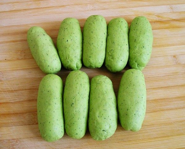 菠菜热汤面步骤2
