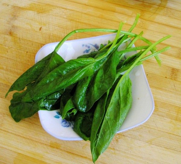 菠菜热汤面步骤9
