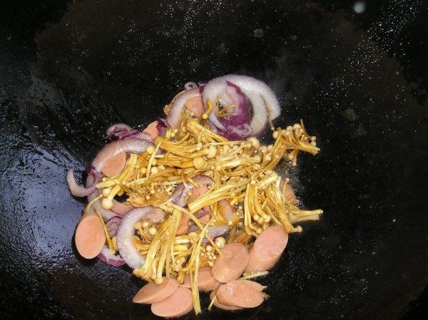 菠菜热汤面步骤10