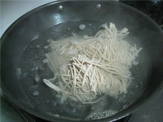 三鲜手擀荞麦面步骤6