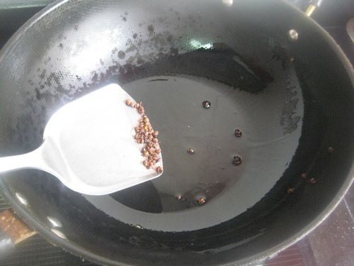 麻辣肉丝拌凉面步骤5