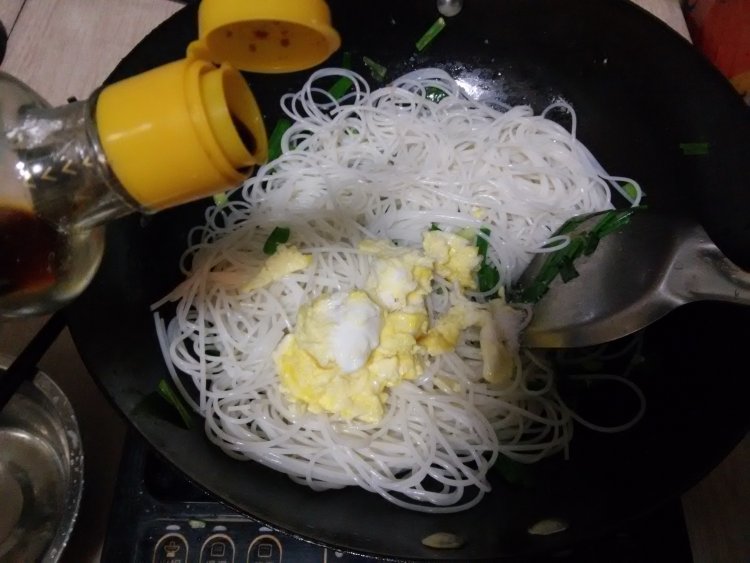 炒粗粉步骤9