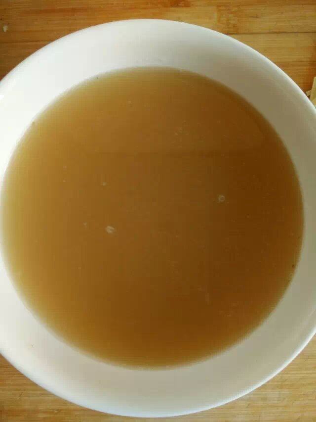 高汤酸辣粉步骤3