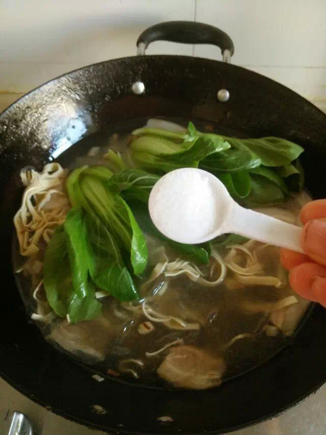 高汤酸辣粉步骤18