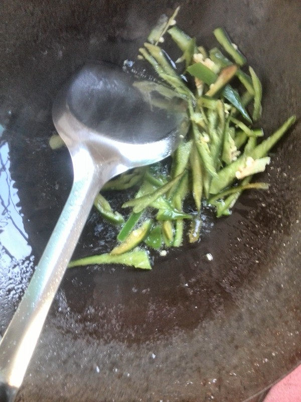 黄豆芽鸡蛋炒河粉步骤4