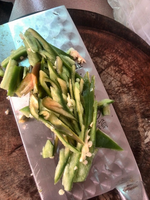 黄豆芽鸡蛋炒河粉步骤2