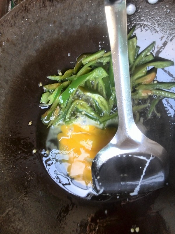 黄豆芽鸡蛋炒河粉步骤5