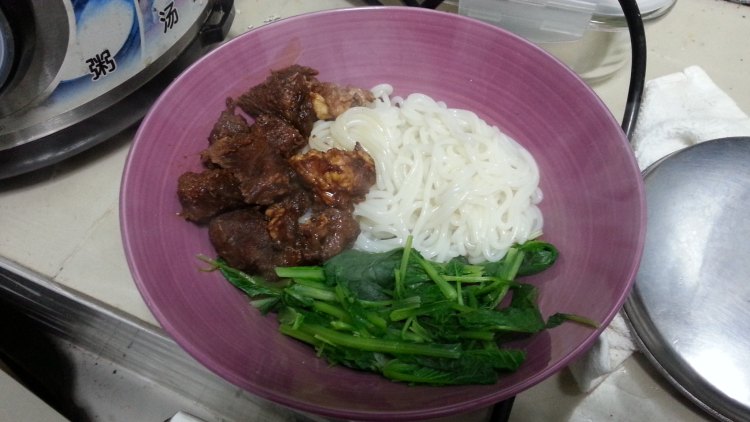 牛肉米粉步骤6