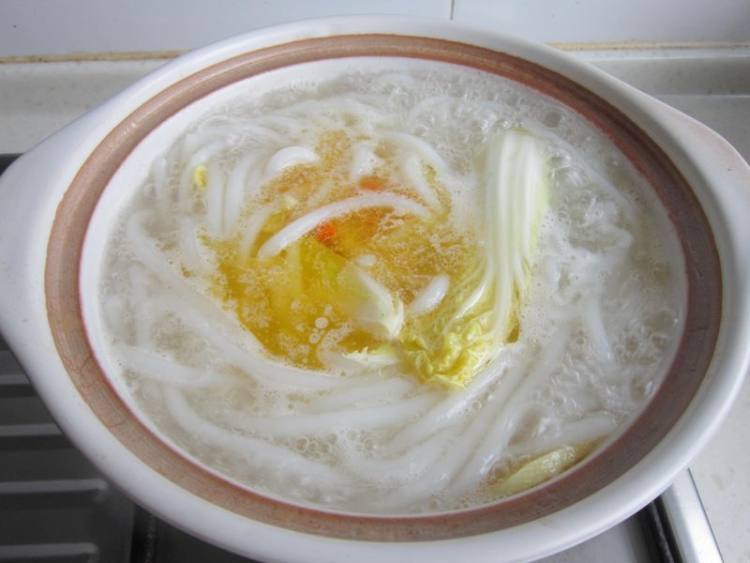 鸡汤米粉步骤8