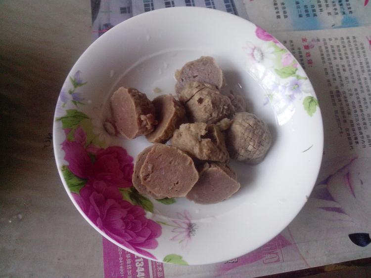 牛肉丸子煮土豆粉步骤3