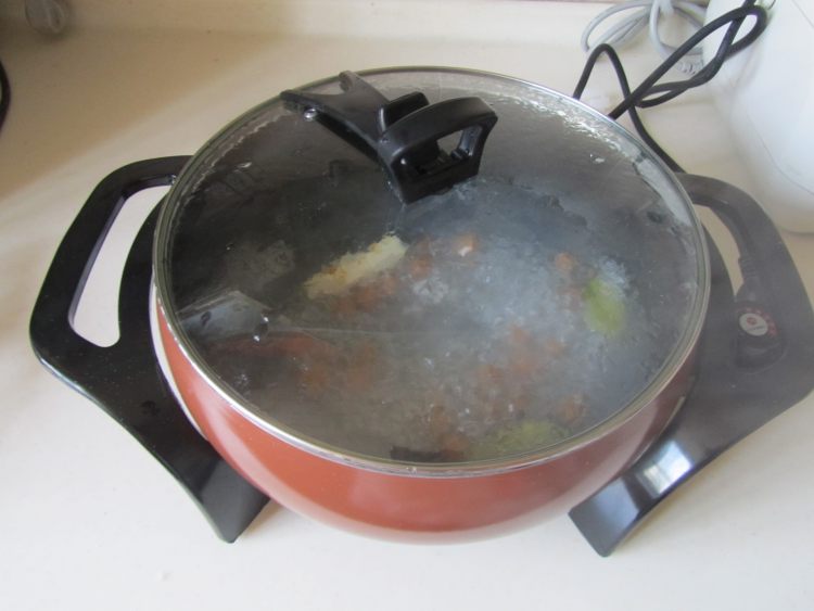 鱼丸土豆汤粉步骤4
