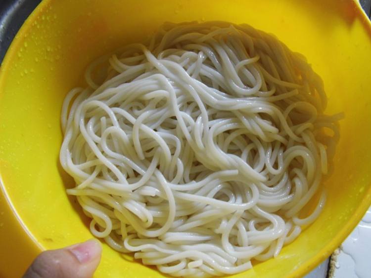 南昌凉拌粉步骤7