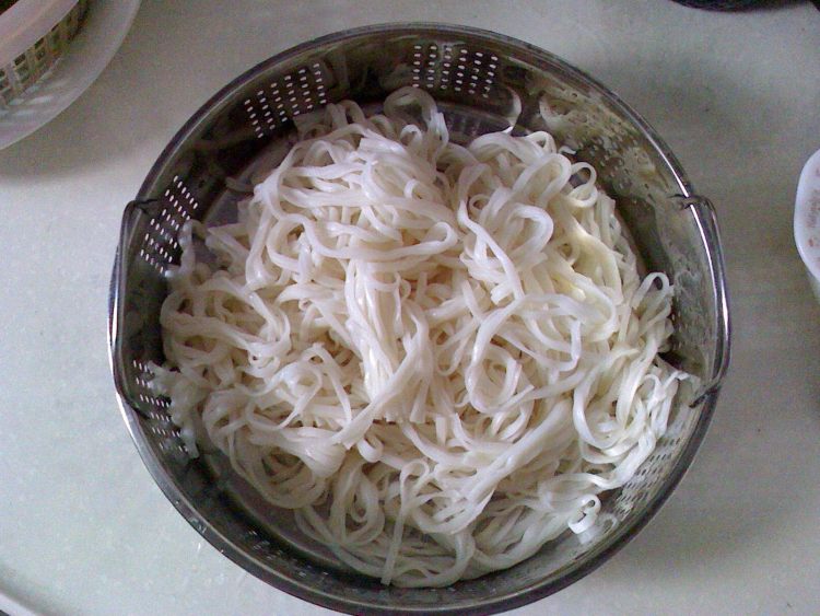 瘦肉汤河粉步骤8