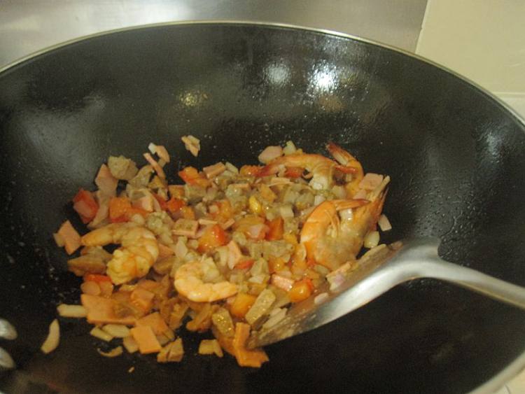 鲜虾肉丸芝士焗通心粉步骤4