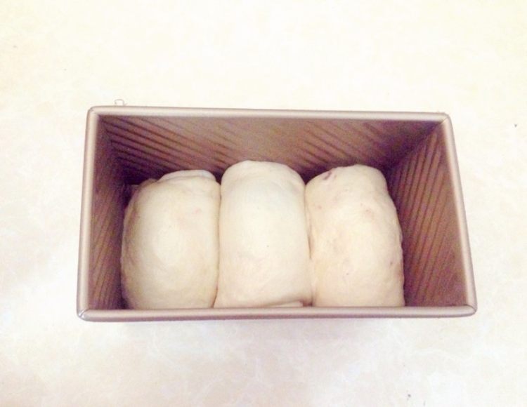 红豆吐司步骤17