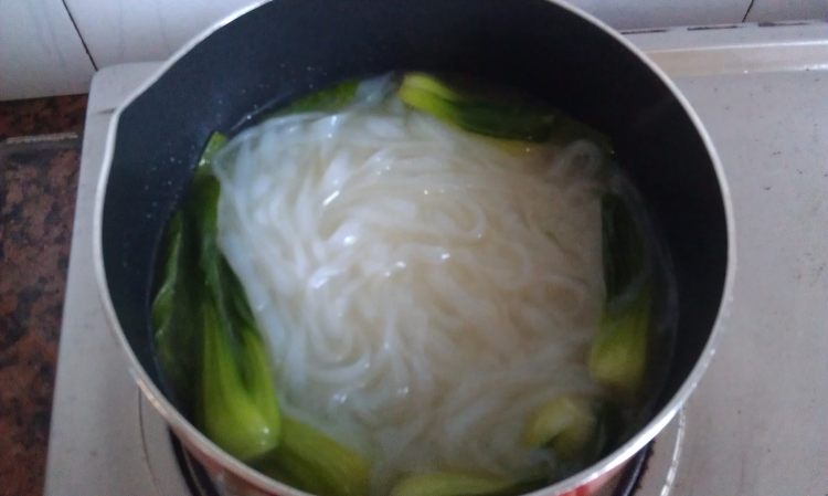 牛肉汤粉步骤7