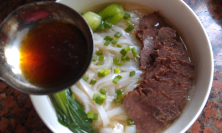 牛肉汤粉步骤9