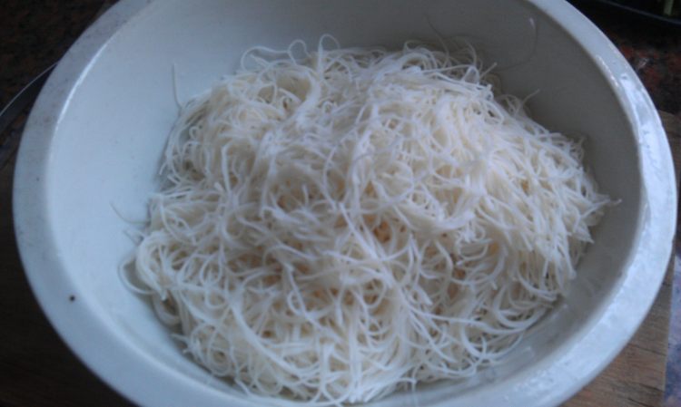 香菇瘦肉蒸米粉步骤1