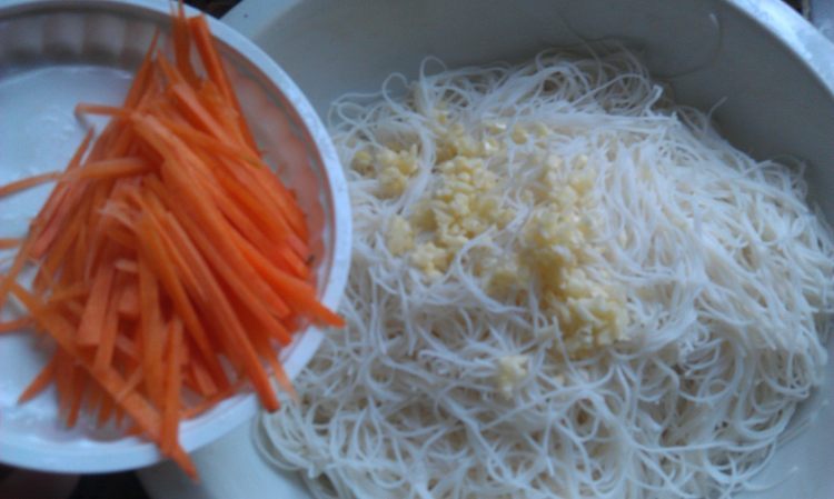 香菇瘦肉蒸米粉步骤3