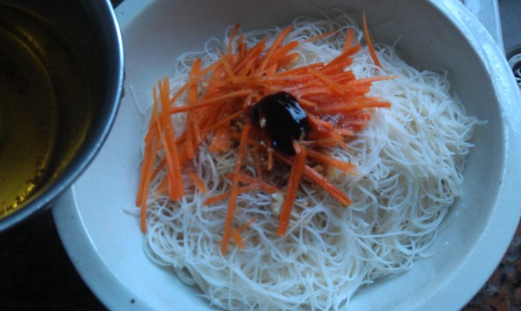 香菇瘦肉蒸米粉步骤4