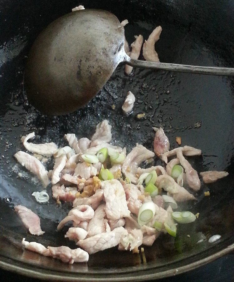 肉丝炒粉步骤6