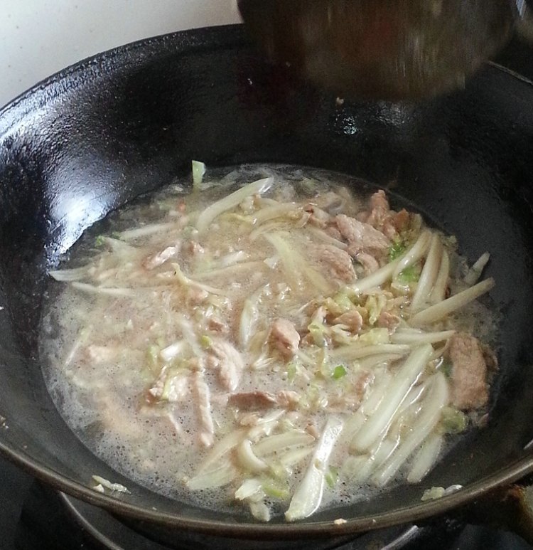 肉丝炒粉步骤9