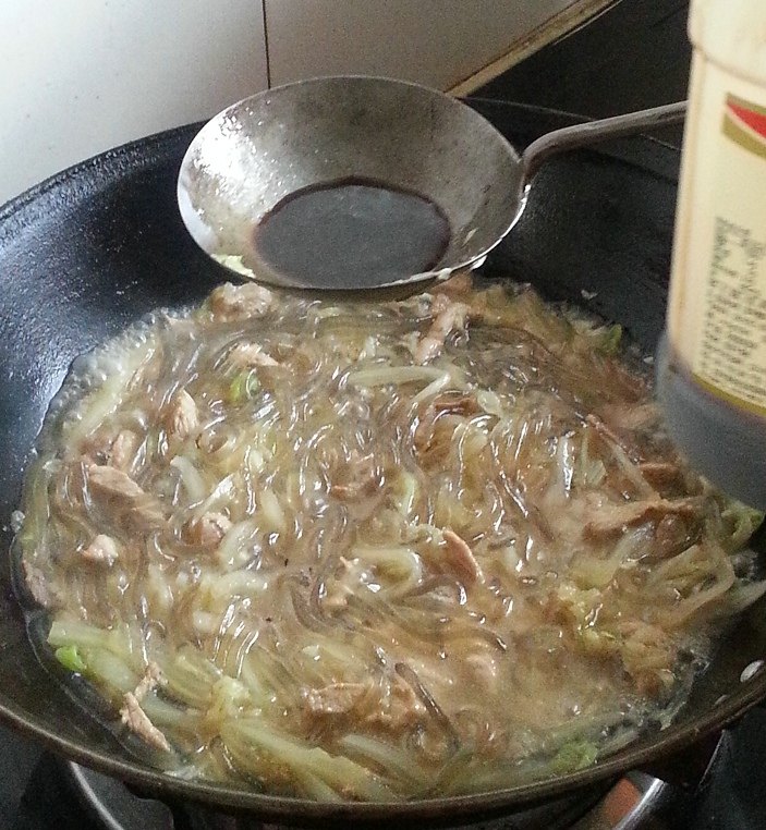 肉丝炒粉步骤11
