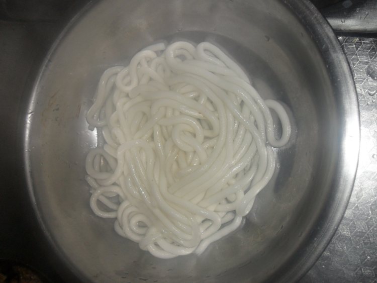 鸡蛋炒土豆粉步骤2