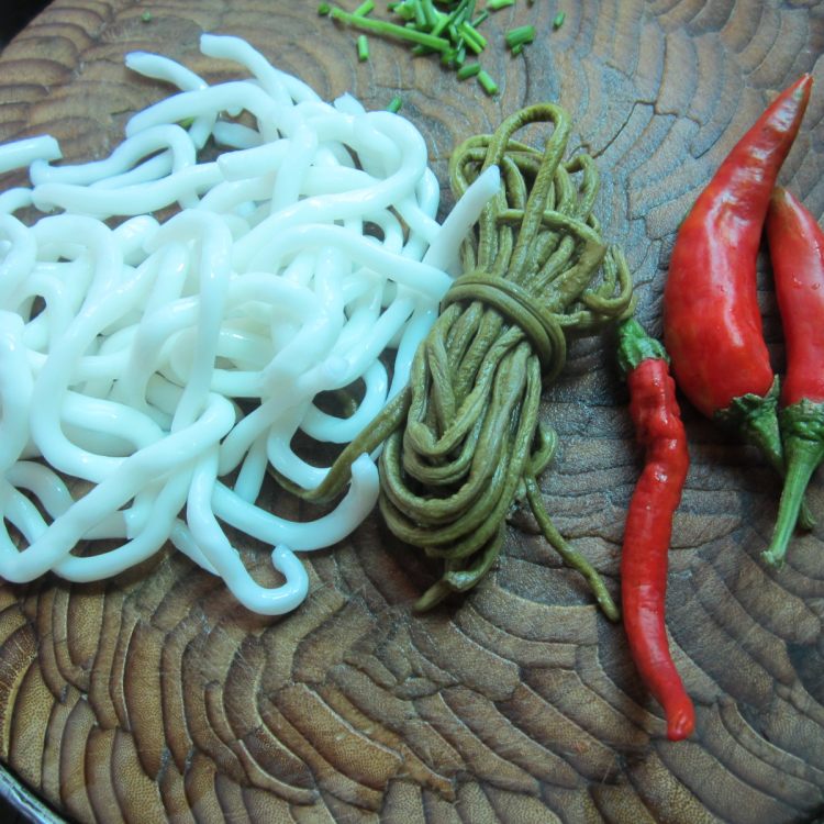 咸菜粉条步骤1