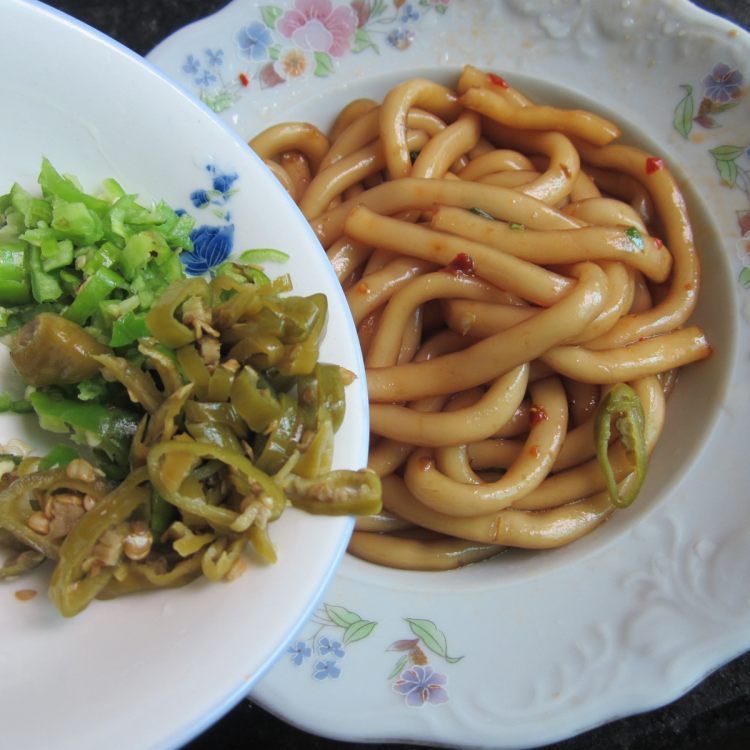 炝酸辣土豆粉步骤6
