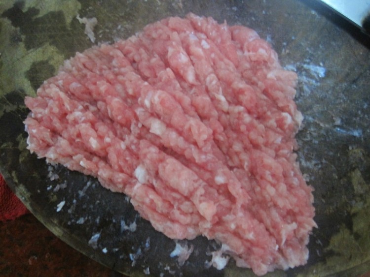 肉末酸辣粉步骤1