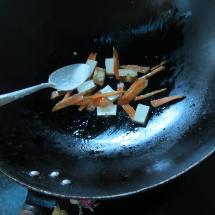 豆腐胡萝卜煮粉步骤4